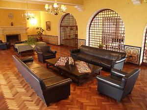 Dm Hoteles Ayacucho Exterior photo
